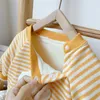 Kläder sätter 2024 vinter i baby tecknad sol ägg tröjor harem byxor 2 st - söt mysig för barn spädbarn pojkar utomhusäventyr