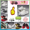 Designer Casual Platform Pack Slippers Summer Sliders Män kvinnor Graffiti Ben Vita glidbanor Sandaler Anti Slip Wear Resistant Mjuk tjock kudde Slipper