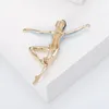 Brosches Emalj Dance Ballet Girl for Women 2 färger tillgängliga Fashion Lady Pin Wedding Accessories