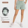 Lu Align License To Train High Rise Short 4 Shorts Pantaloni Pantaloncini da corsa Pantaloni da corsa Supporto Yoga Lu Lemon LL 2024