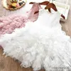 Flickans klänningar Flower Girl Summer Dress Elegant Girl New Floral Bithday Wedding Party Layer Kläder Kids White 1st Communion Princess Costume