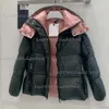 Designer para baixo parkas curto bordado emblema cor bloco engrossado quente puffer breadsuit jaqueta feminina casaco de inverno tamanho 0/1/2/3