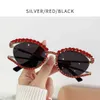 선글라스 2024 New Womens Cat Eye Diamond Sunglasses 레트로 Y2K 중공 금속 유리 프레임 야외 거리 사진 장식 선 j240202