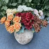 Decoratieve bloemen 9 rozen/bos Aritificial Rose Kleine woonkamerdecoratie Gesimuleerde droge bloem Eettafel thuis