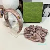 2024 mulheres acessórios de designer mulheres faixa de cabelo marca metal carta decoração floral headband scrunchie conjunto versátil acessórios de cabelo mulher jóias