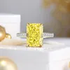 Anéis de cluster S925 Sterling Silver Fine Quality 3.5 Light Yellow Zircon Sparkle 5A Bom Corte Senhoras Anel