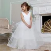 女の子のドレスフラワードレス白い層状のふわふわチュールVネックウェディングシンプルチャイルドの最初のプリンセス聖体の誕生日パーティー
