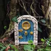 Trädgårdsdekorationer Fairy Gnome Door Figures ELF Hemt träfönster konstträd Skulptur Statyer Prydnad utomhusdekoration