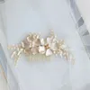 Hair Clips Gorgeous White Enamel Flowers Bridal Comb Pearl Headdress Hand Made Leaf Accessories Jewelry