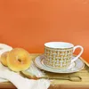 Tasses à thé Royal Gold tasse à café en céramique européenne tasse à thé en porcelaine mode créative et ensemble de soucoupe Drinkware