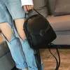 Mochila de cuero para mujer de nuevo diseño, mini Mochila pequeña multifuncional de tacto suave, bolso de hombro para mujer 240202