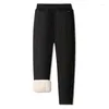 Pantalons pour hommes 7XL hommes hiver chaud épaissir pantalons de survêtement hommes joggeurs polaire décontracté cargo mâle imperméable pantalon thermique grande taille