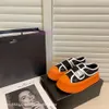 designer skor chaneles sneaker färgglada sula självhäftande skor dukskor tjock sula förhöjda kvinnors skor 4o4t