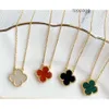 Designer-Schmuck Cleef Van Four Leaf Clover Halskette Van Clover Halskette Modische 18-Karat-Halskette für Damen Glücksgras-seitiger Fritillaria-Anhänger mit farblosem H