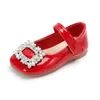 Детская обувь, кожаная обувь для девочек, весенняя детская обувь принцессы с милым жемчугом и бантом, школьная детская обувь для выступлений, детская обувь для малышей 240122