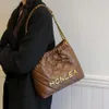 Alta qualidade para mulheres novo outono e inverno crossbody balde de grande capacidade versátil bolsa de ombro com corrente de grade de diamante 2024 78% de desconto no atacado da loja