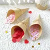 Decoração de festa 10/20/30pcs cones de confete de casamento branco vintage papel kraft suporte de pétala de rosa para decorações de chá de noiva