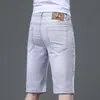 Pantaloncini di jeans da uomo firmati alla moda Pantaloncini di jeans estivi sottili morbidi elastici versatili pantaloni a cinque punte di alta moda da uomo 0MRJ