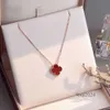 Tasarımcı Jewelrys Van Clover Neckalce Cleef Dört Yaprak Yonca Kolyeler Yonca Kolye Zinciri Sterling Sier Girl Tatlı Basit Japon Koreli Kız Girl