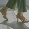 Sandálias japão chique tornozelo cinta dedo do pé aberto mulheres cruz amarrado estilo estranho sapatos de salto alto verão 2024 elegante sandalias de mujer