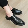 Elbise ayakkabıları büyük boy kayma erkek tasarımcı eğitmenler topuklar rahat giyinmiş spor ayakkabılar spor ithalatçıları Çin