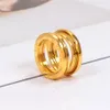 3 Farben Frauen Designer Ring Top Qualität Luxuriöse Stile Römische Ziffer Hohl Paar Ringe Titan Stahl Design B Buchstabe Fashion305U