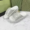 Nya designer Sandaler Summer Men Women Shoes Shaped Multicolor Flora Gjuten fotbädd i svart tonalt gummisula med präglad vid yttre sido 240223