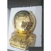 Altre forniture per feste festive Pallone d'oro Trofeo Ballon D039Or Stampa Calcio Calciatore Coppa2839022 Consegna a domicilio Home Garden Fest Dh9Vt