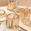 Banyo Aksesuar Seti Amber Renk Malzemeleri Ağır Gönderme Kupası Depolama Tepsisi Doğal Kristal Banyo Taşınabilir Sabun Dispenser Şampuan Boş Şişe