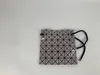 Luxe bao bao Gevouwen Geometrische Plaid Wringen Emmer Tas Issey Designer Ruitvormige Geruite Schoudertas Miyake Mode Dames Casual Crossbody Tas