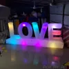 wholesale Lettres d'amour gonflables exquises avec des lumières Saint-Valentin / Publicité / Décoration de fête