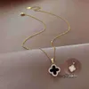 Designer Jewelrys Van Clover Neckalce Cleef Four Leaf Clover Colares Fourleaf Clover Pingente S925 Sterling Silver Lucky Clover Womens Preto e Branco Reversível