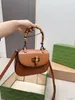 Designers väska crossbody väska bambu väskor handväska vintage stil mode axelväskor äkta läder kvinnor väskor matchande spännen