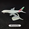 Schaal 1 250 metalen vliegtuigmodel Replica Emirates Airlines A380 vliegtuig luchtvaart miniatuur kunstcollectie Kid Boy Toy 240131