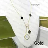 Designer Jewelry Cleef Van Four Leaf Clover Necklace Designer Van Clover Pendant Necklace Luxury 6 Clover Classic Necklaces Pearl Fritillaria Flower for Man Woman J