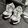 Designer sneakers plattformskor lyxigt snyggt mode bekvämt rund huvud snörning låga män kvinnor vit gul silver paris retro casual sko