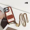 Funda trasera de teléfono clásica de marca a la moda con cuerda colgante de regalo para teléfonos I P 12 13 14 15 plus pro max