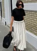 Spódnice Taruxy w paski dzianiny długą spódnicę Kobiety Summer Tassel High talia Maxi Women's Autumn Street Elegancka luźna kobieta