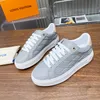 Explosion Nowe damskie Time Out Sneaker 1acj2H Casual Buty Klasyczne jasnoszary jambsin grawerowane eyety Podwyższone podeszwa designerska gumowa designerska podeszwa z pudełkiem