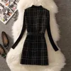 Vintage Midlength 75cm Plaid Tweed Vest Jacka Women 2 Piece Set Elegant Pearl Bell Belt Olindred Waistcoat and Knit tröja 240130