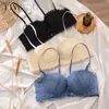 Bras Bras FINETOO Sexy Lace Bralette Front Encerramento Bras para Menina Roupa Interior Ajustável Push Up Mulheres Sem Fio Sem Fio Sutiã Sem Fio YQ240203