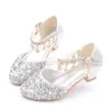 Moda dla dzieci skórzana cekinowa cekin księżniczki kryształowe sandały na wysokim obcasie buty dla dzieci sukienki Mary Jane Girl Buty 240124