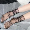 Kadın Socks Kadınlar Harajuku bayanlar nefes alabilen şeffaf çiçek dantel tatlı örgü fishnet yumuşak komik çorap sox