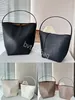 24ss The Row Designer Sac à bandoulière Femmes Demi-Lune Park Fourre-tout Sac Luxurys Sac à main Boutique Boîte à lunch Sacs seau Homme Véritable Pochette en cuir Pochette Crossbody Pochette