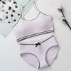 Bras Puberty Girls Bra Underwear Set Children Vest Stundent Tube Tops Padded Teens Seamless Washable Bras YQ240203