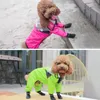 Abbigliamento per cani Impermeabile per animali domestici Tuta con cappuccio trasparente Cappotto impermeabile resistente all'acqua Abbigliamento per cani Forniture per giacche da esterno