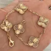 Van Designer Jewelrys Clover Cleef Four Leaf Clover Braclet Clef Jewelry Bransoleta Luxury 4 Charm Elegant Fashion 18k Gold Agate Shell Mother of Pearl Para Holiday S.