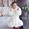 Kurtki zimowe ubrania dla dziewcząt 2024 Kamekarskie płaszcz butikowy zagęszcza Koreańska imitacja futra jesienna lis włosy bawełny ciepły duży kołnierz