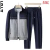 Uomo antivento outdoor casual sportivo jogger 2 pezzi tuta set uomo abbigliamento sportivo tute da palestra pantaloni sportivi giacca uomo taglia grande 5XL 240131