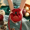 Juldekorationer Creative Present Bag Candy Apple Velvet Xmas Eve Packaging Ficka för barn Navidad År 2024